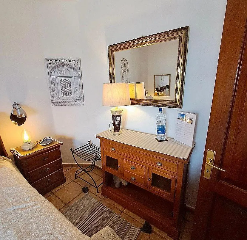 Villa YSABELA Tías Bed & Breakfast