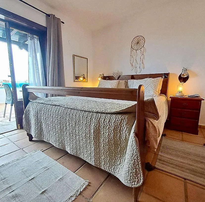 Tipica Lanzarote House Only Adults Bed & Breakfast Tías